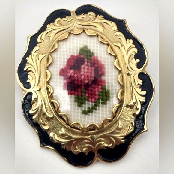 Vintage Floral Brooch with Gold and Black Accents Embroidery Flower - Picture 2 of 9